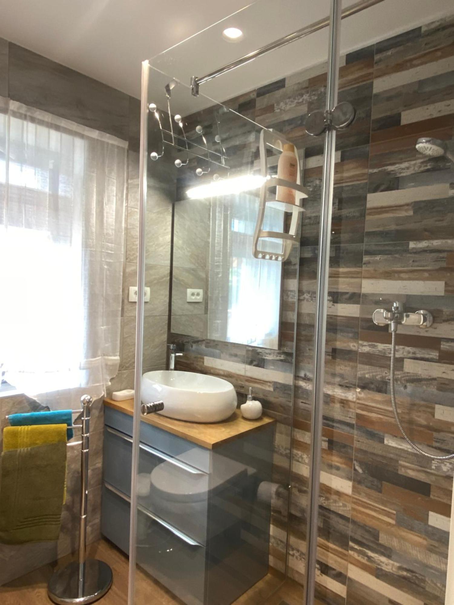 Luxury Apartment Near Lake ボーヒニ エクステリア 写真