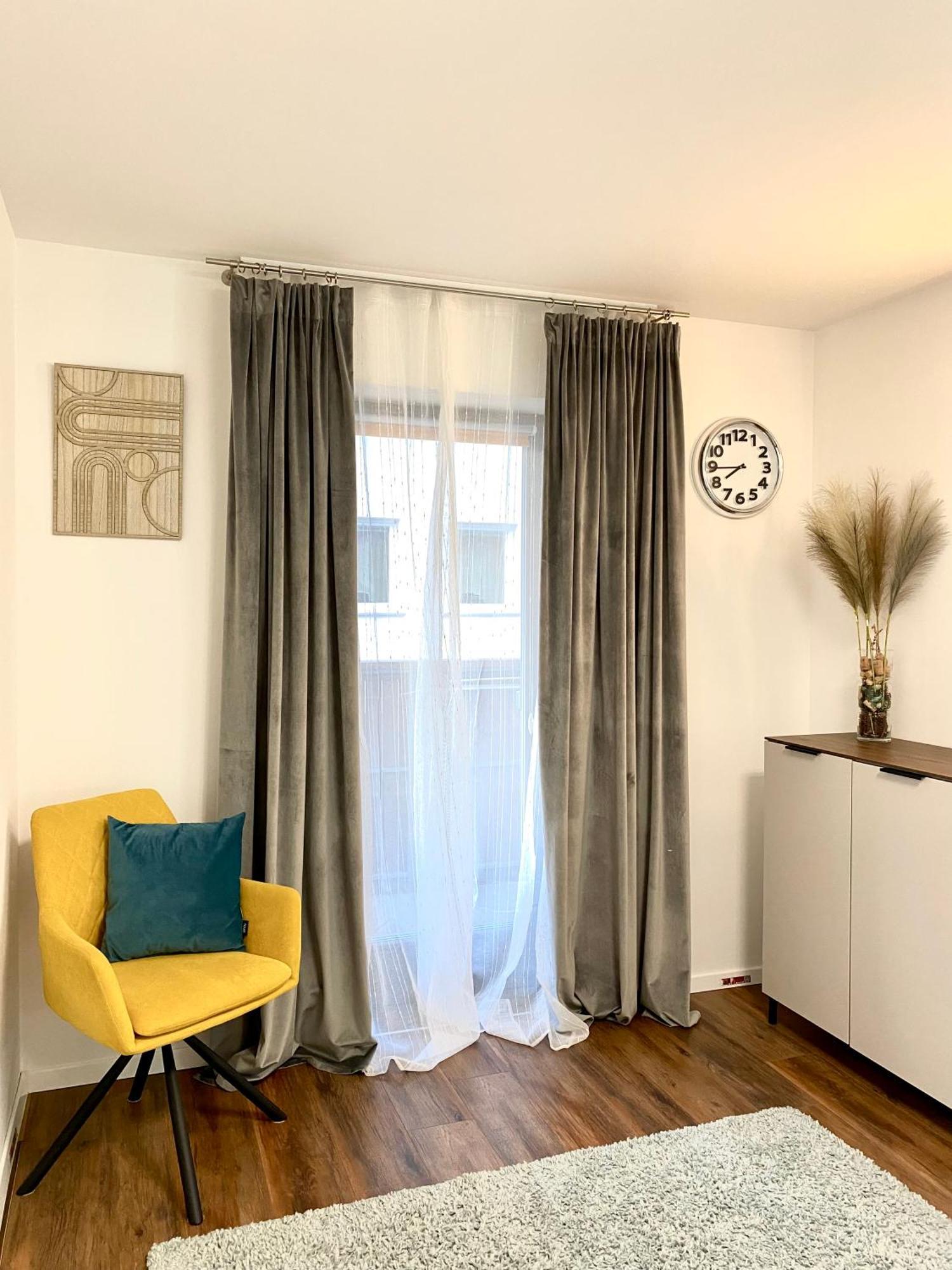 Luxury Apartment Near Lake ボーヒニ エクステリア 写真