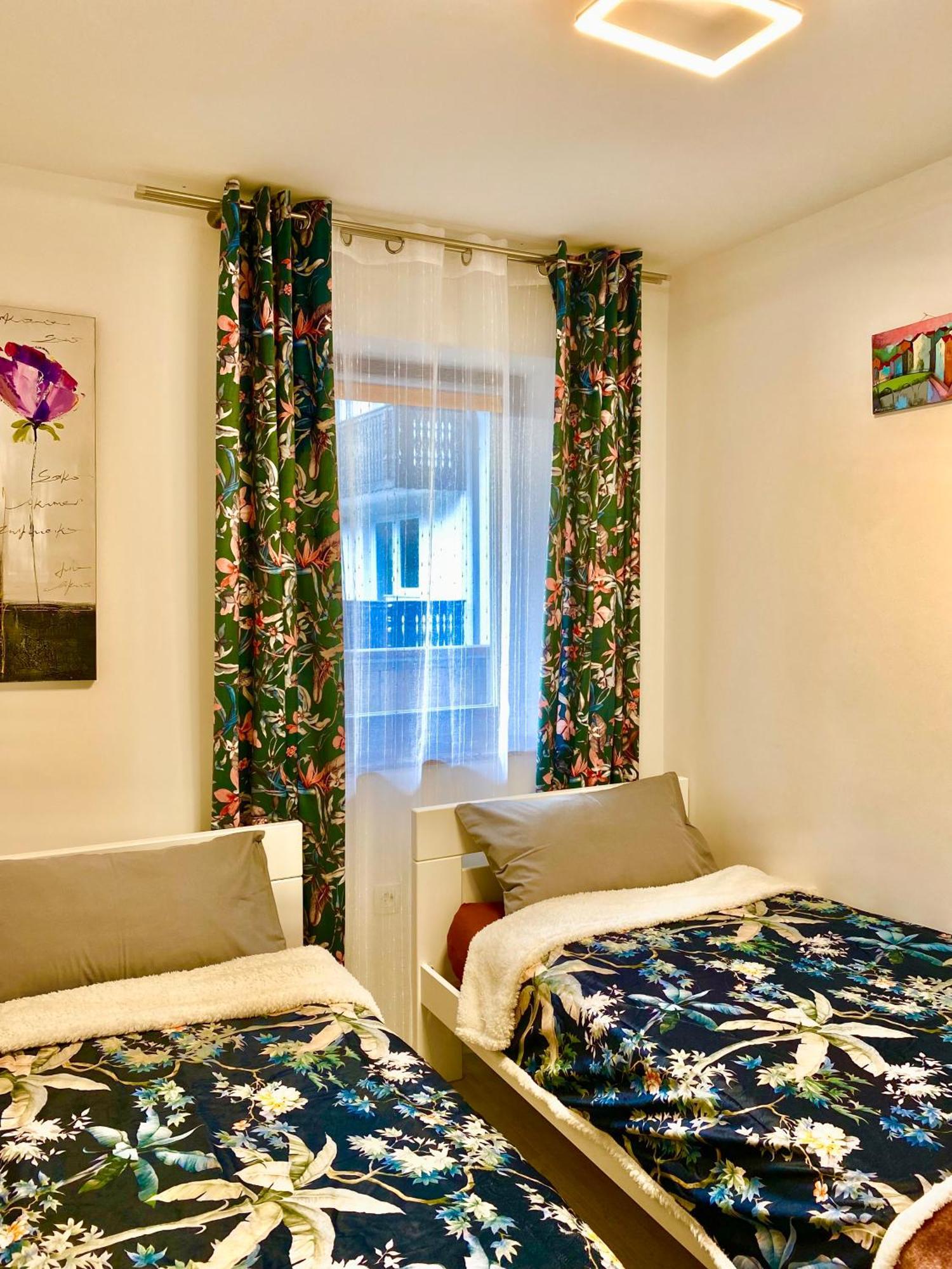 Luxury Apartment Near Lake ボーヒニ エクステリア 写真
